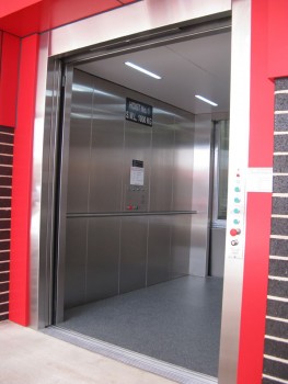 Harwel Fixed Platform Hoists